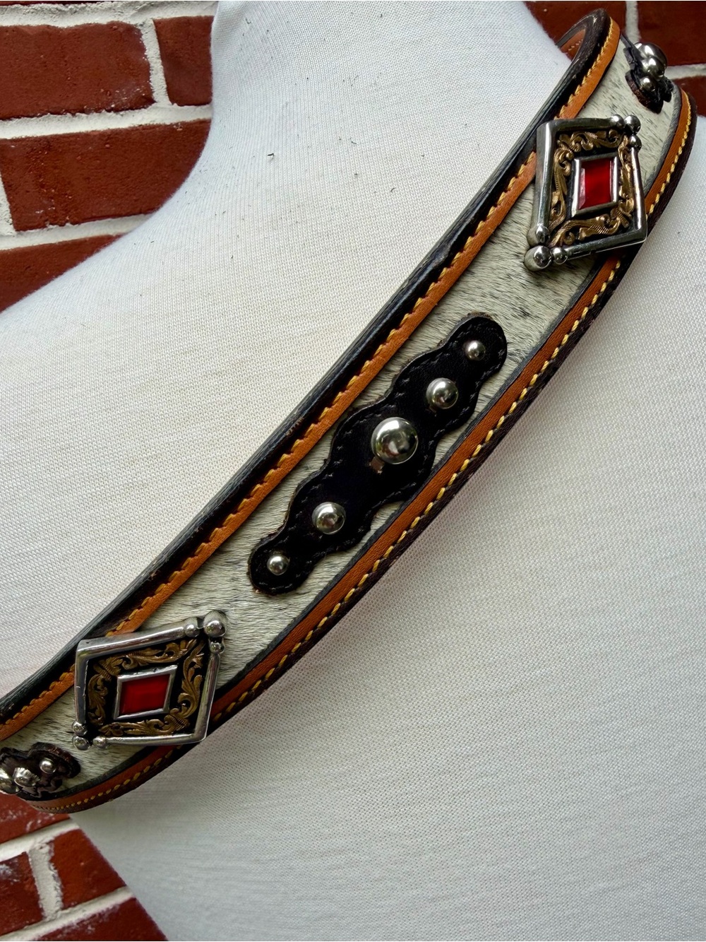 Bob Berg Hand-Tooled Ladies Western  Belt w/Rhinestone Belt Buckle - Picture 5 of 7